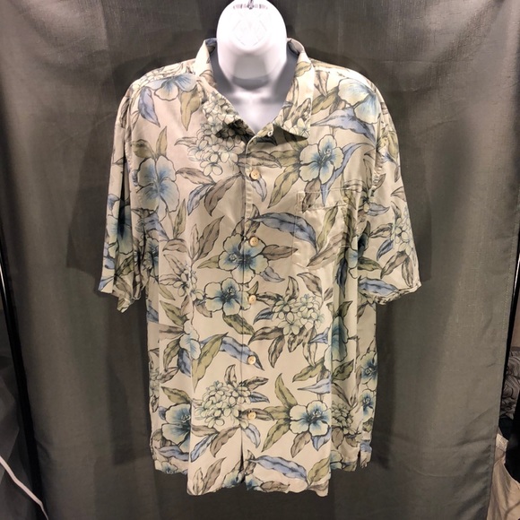 Tommy Bahama Other - Tommy Bahama Silk Hawaiian Camp Shirt, size Large